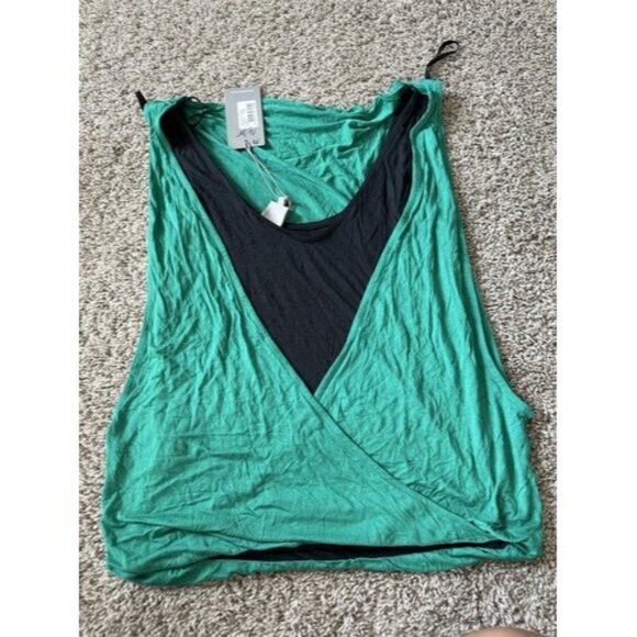 Bench Green Black Crowl Neck Work Out Tank Sleeveless Size Small Pull Over - Picture 8 of 13